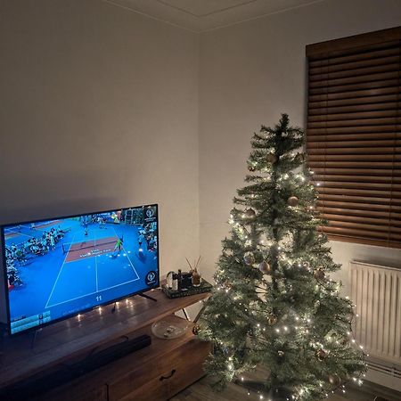 Апартаменты Stylish And Well Equipped Flat In Stockwell Лондон Экстерьер фото