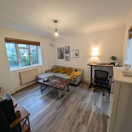 Апартаменты Stylish And Well Equipped Flat In Stockwell Лондон Экстерьер фото